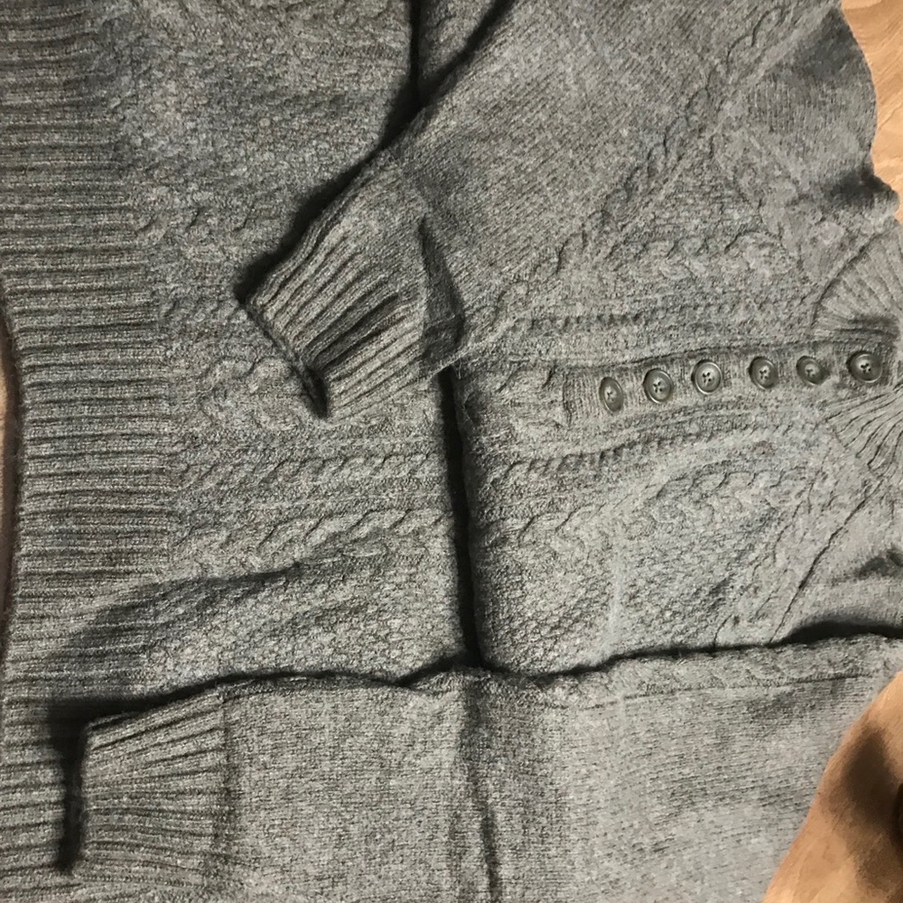 Eddie Bauer sweater - Picture 2 of 9